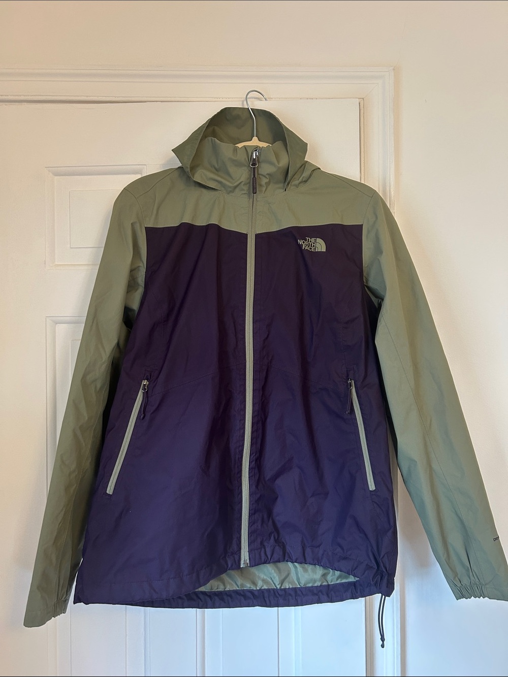 The North Face Women’s Two-Tone Hooded Windbreaker - Olive Green & Deep Purple